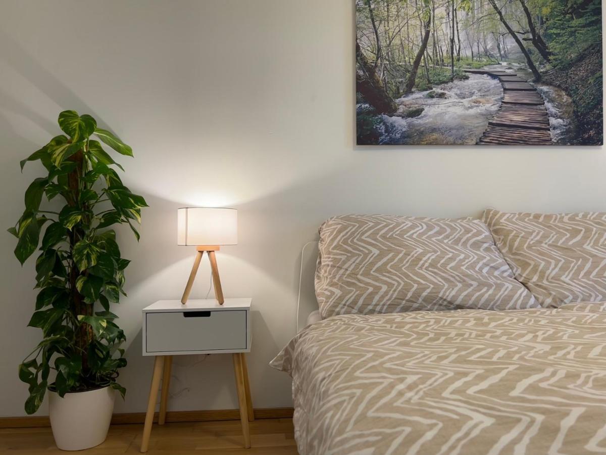 55 M2 Stylish Apartment With Balcony & Parking Wien Eksteriør bilde