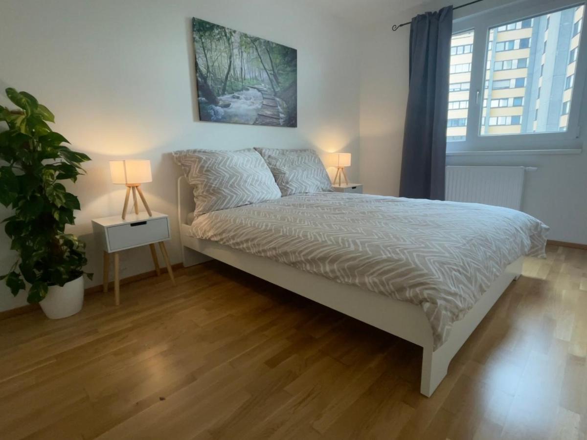 55 M2 Stylish Apartment With Balcony & Parking Wien Eksteriør bilde