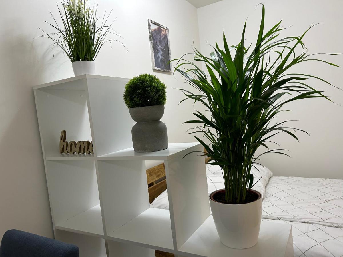 55 M2 Stylish Apartment With Balcony & Parking Wien Eksteriør bilde