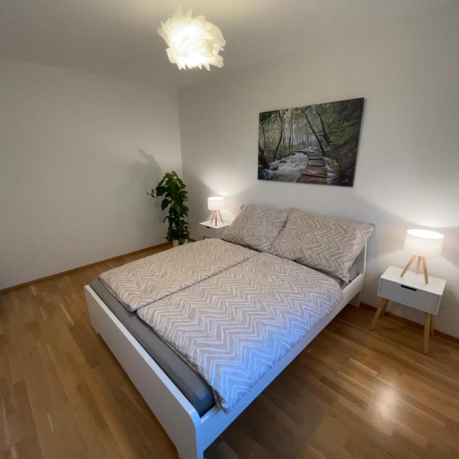 55 M2 Stylish Apartment With Balcony & Parking Wien Eksteriør bilde