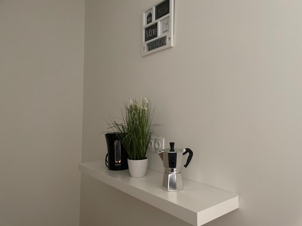 55 M2 Stylish Apartment With Balcony & Parking Wien Eksteriør bilde