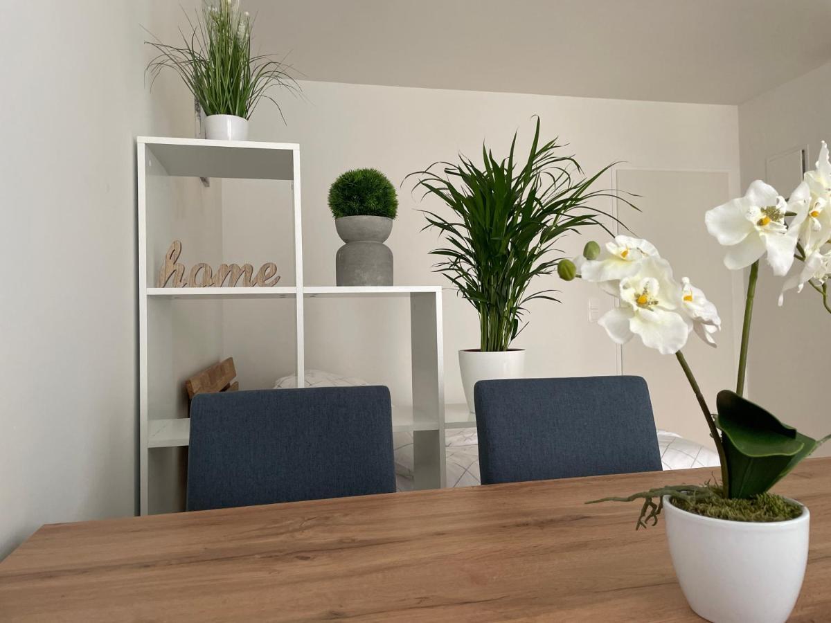 55 M2 Stylish Apartment With Balcony & Parking Wien Eksteriør bilde