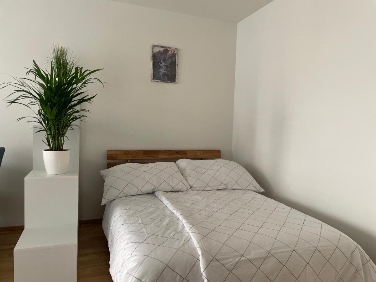 55 M2 Stylish Apartment With Balcony & Parking Wien Eksteriør bilde